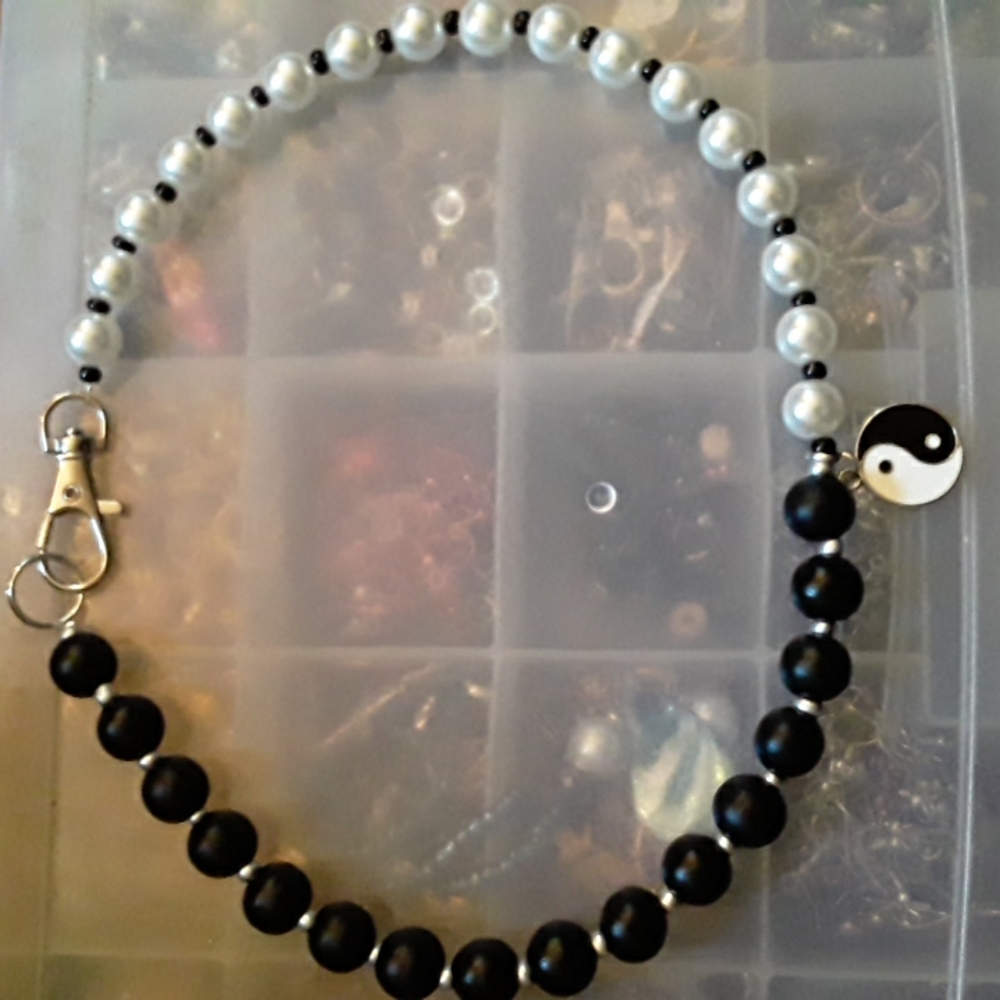 Men's Black and White Yin Yang Pearl Necklace☯️